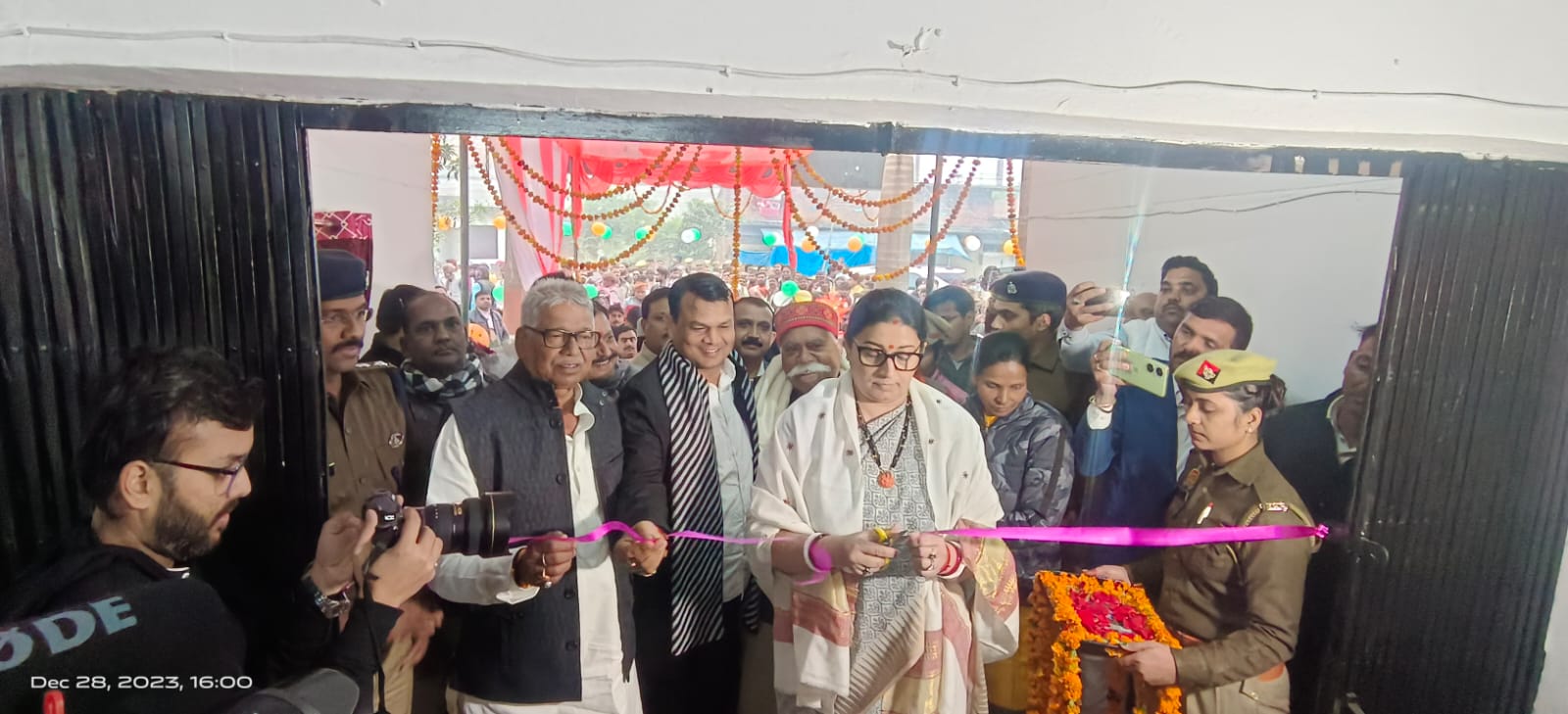 भाले सुल्तान शहीद स्मारक थाने का स्मृति ईरानी ने किया उद्घाटन 