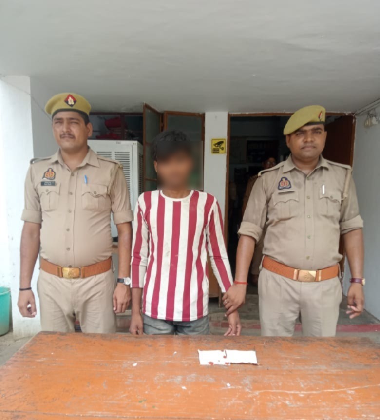 स्मैक के साथ नफर अभियुक्त गिरफ्तार ।