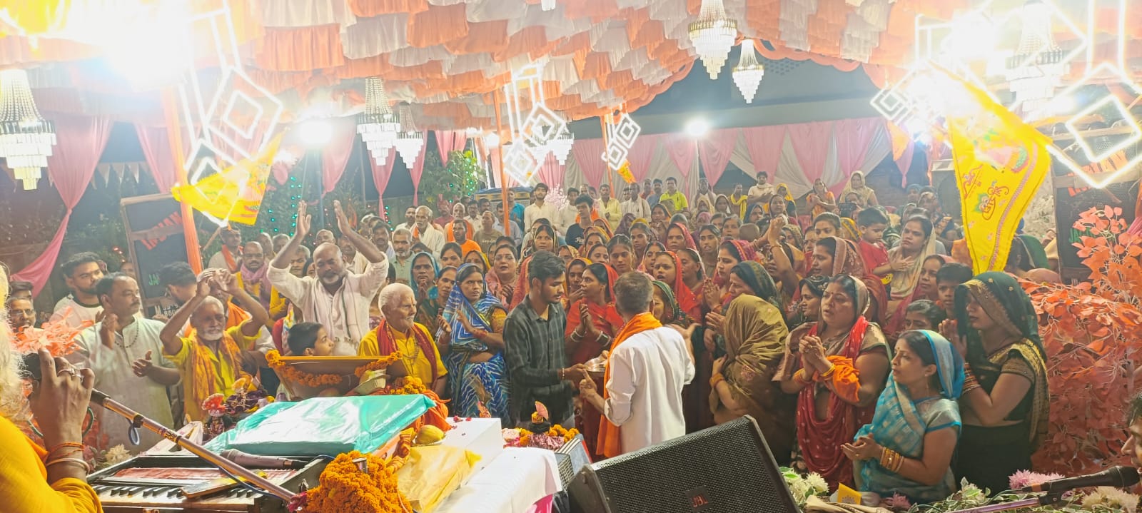 श्रीमद्भागवत कथा के छठे दिन श्रीकृष्ण की बाल लीलाओं का हुआ भावपूर्ण वर्णन, श्रद्धालु हुए मंत्रमुग्ध