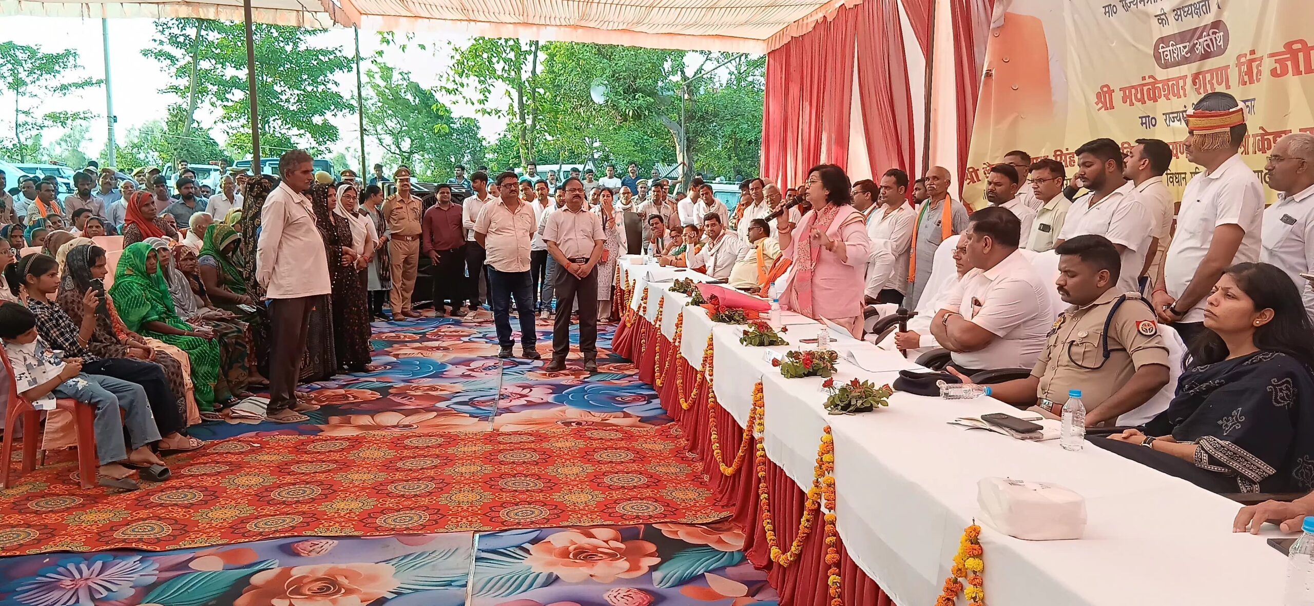 रामपुर जमालपुर में प्रभारी मंत्री प्रतिभा शुक्ला की चौपाल, ग्रामीणों की समस्याएं सुन दिए त्वरित निस्तारण के निर्देश