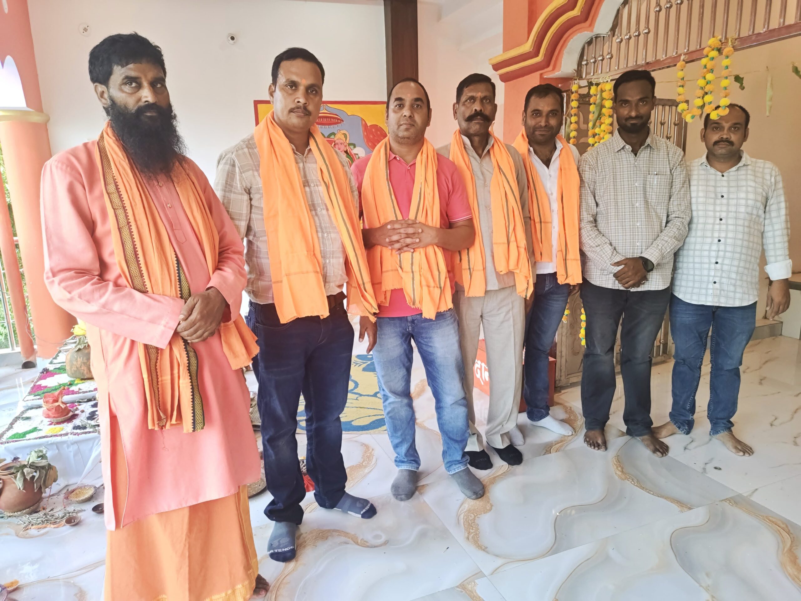 प्राण प्रतिष्ठा के उपरांत बाबा बृजभूषण सागर धाम छोटी हनुमानगढ़ी में विशाल भंडारा, हजारों श्रद्धालुओं ने ग्रहण किया प्रसाद