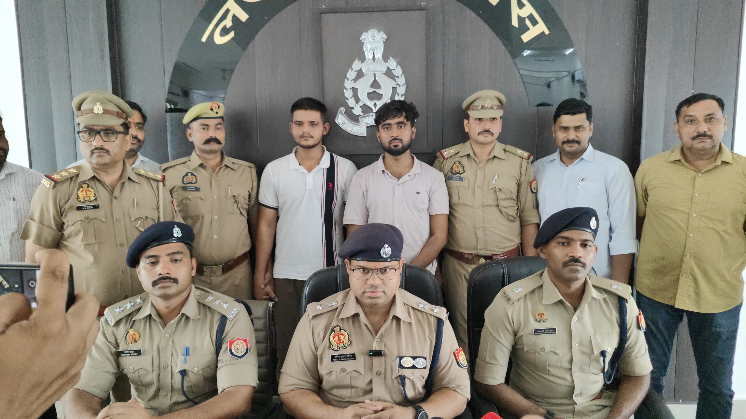 डेढ़ करोड़ की ज्वेलरी लूट का खुलासा, दो शातिर बदमाश गिरफ्तार